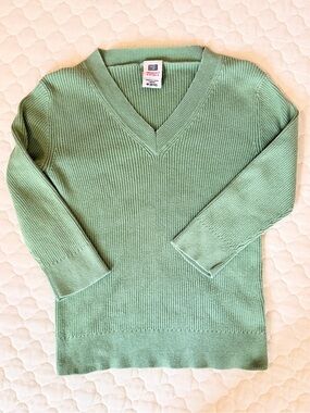 Faded Glory Green V-Neck Ribbed Sweater
